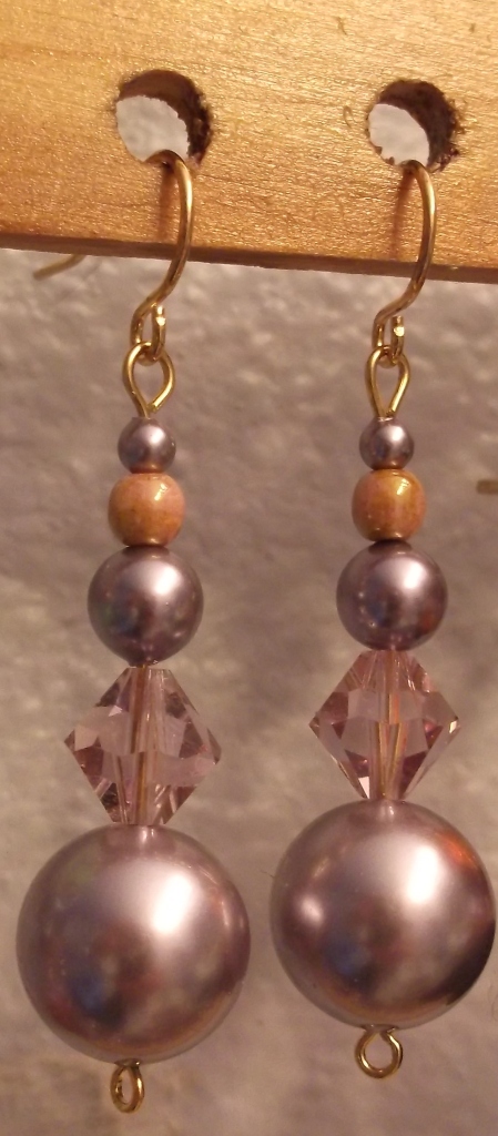 Swarovski pearl earring
